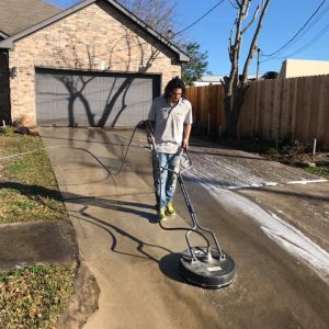 driveway-sidewalk-cleaning driveway-pressure-washing