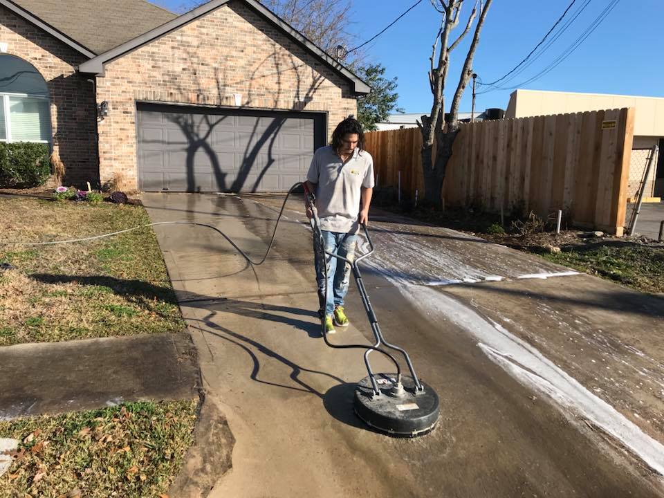 Residential Driveway & Sidewalk Cleaning